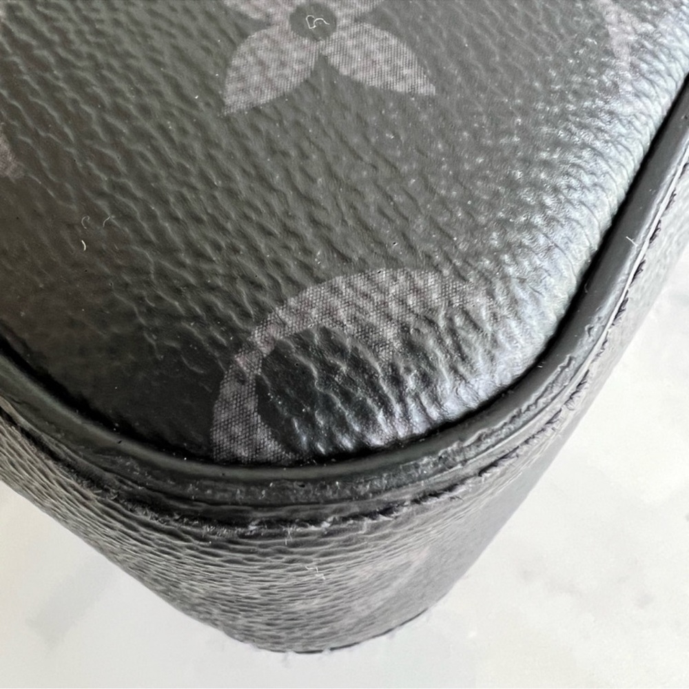 Authentic Louis Vuitton Eclipse reverse Monogram pouchette trio - Picture 9 of 15